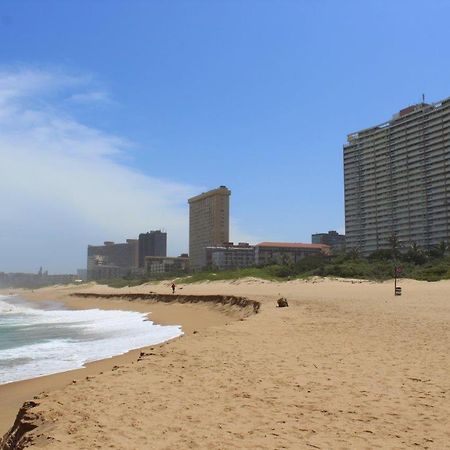 Silver Dolphin Holidays Lägenhet Amanzimtoti Exteriör bild