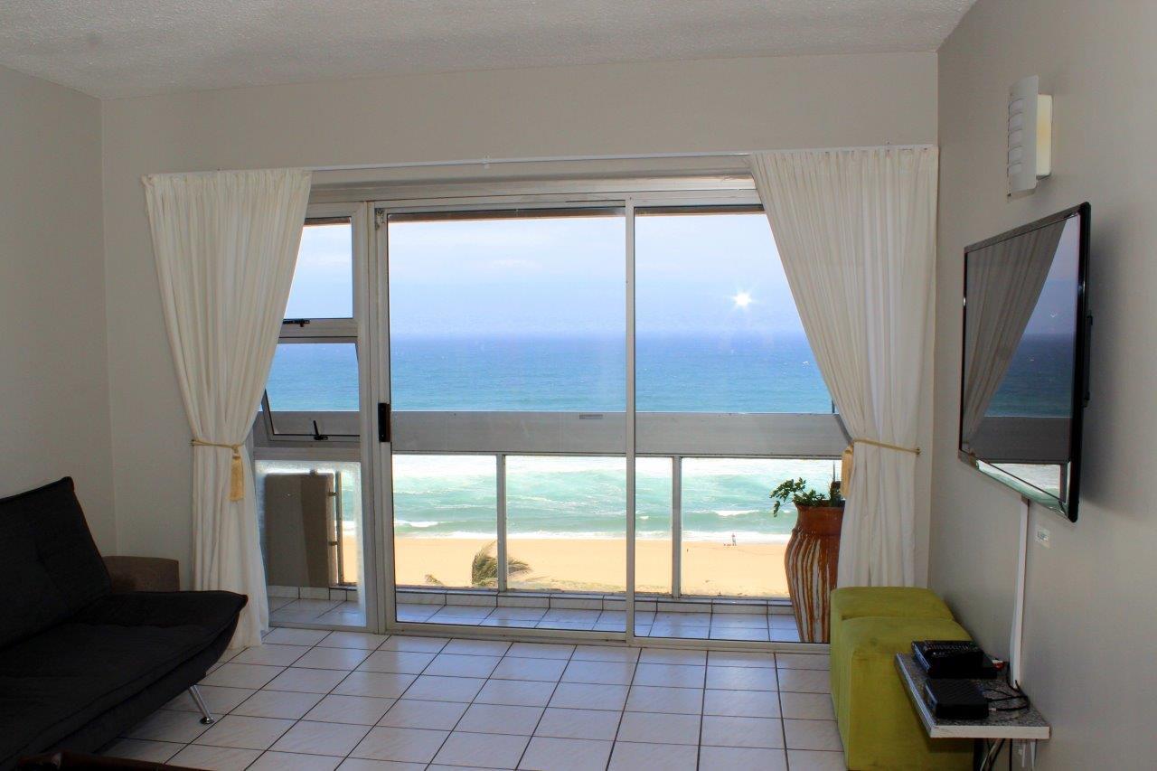 Silver Dolphin Holidays Lägenhet Amanzimtoti Rum bild