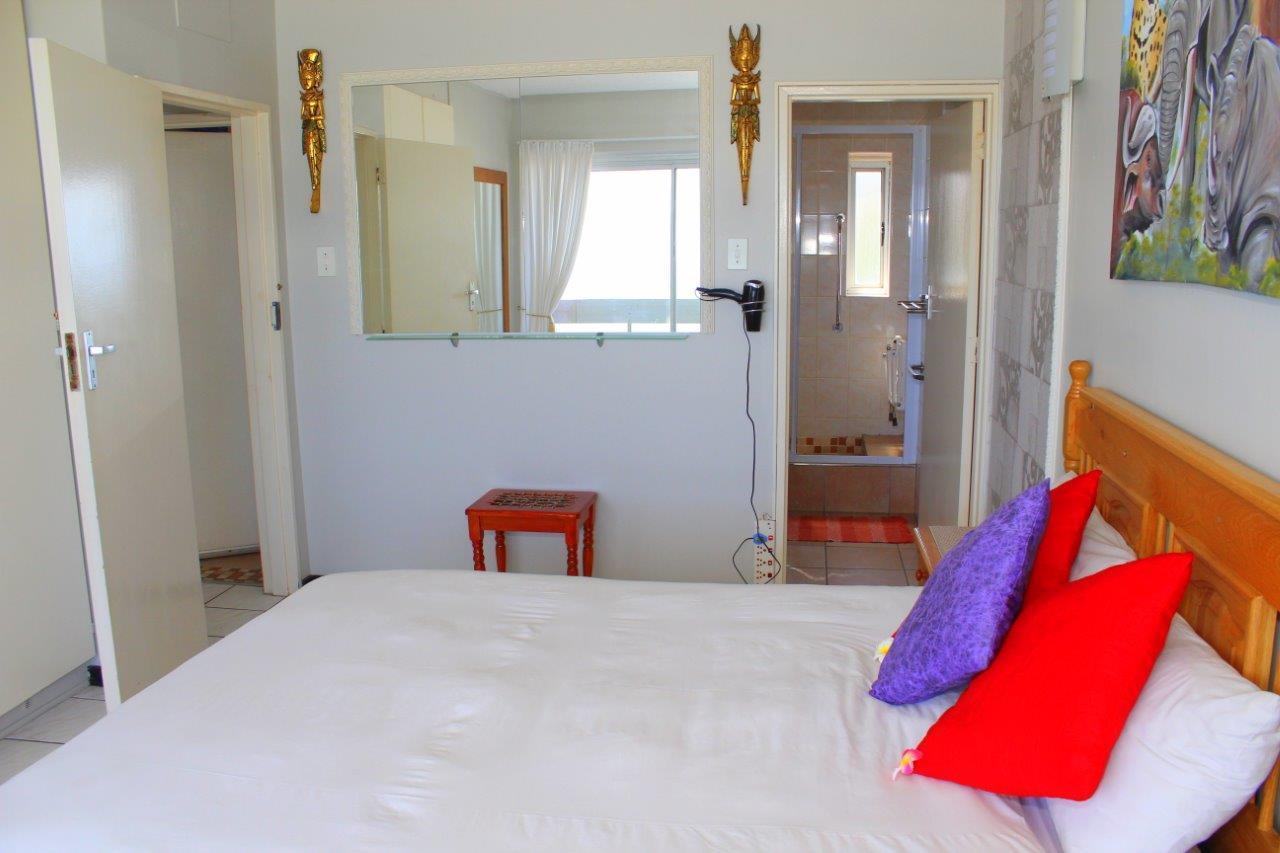 Silver Dolphin Holidays Lägenhet Amanzimtoti Exteriör bild